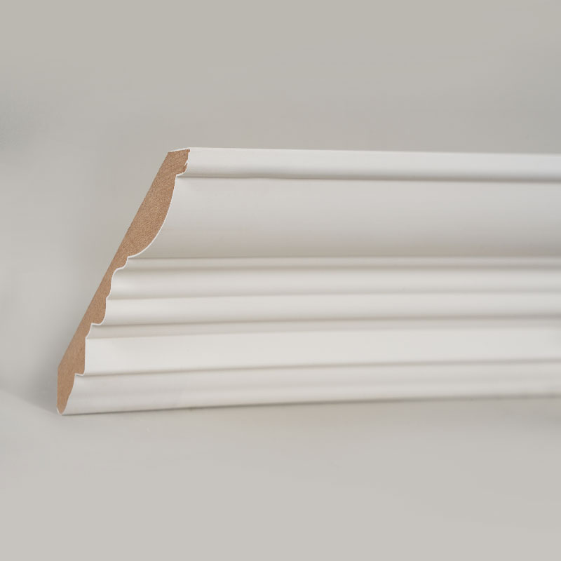 Listwa koronowa MDF (zagruntowana wypełniaczem i biała perłowa) 3/5' x 4 1/2'