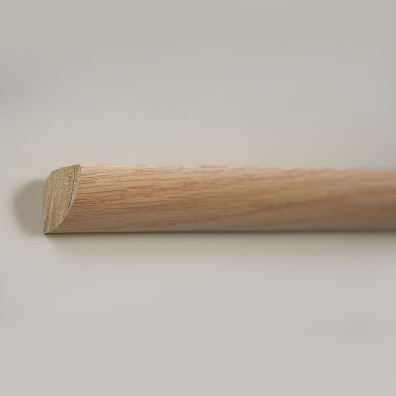 Ćwierćokrągła listwa z litego drewna (oklejona fornirem z czerwonego dębu + farba) - kolor dębu 7/8' x 7/8'