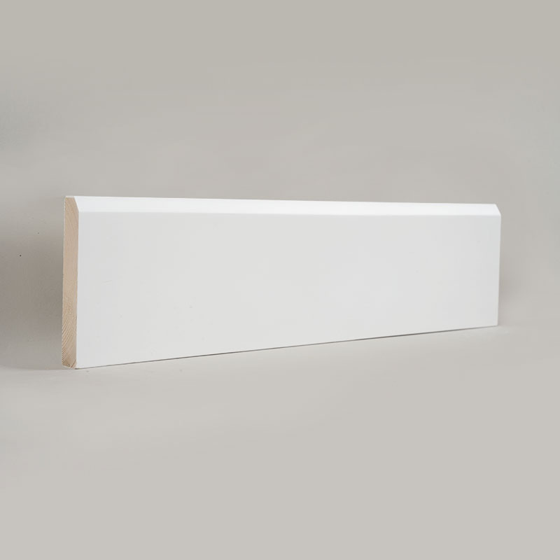 Listwa przypodłogowa z drewna sosnowego (zagruntowana i pomalowana) - biała 3/5' x 3 15/16'-A