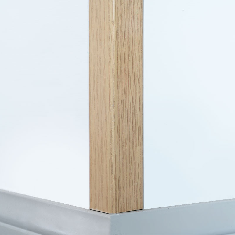 Listwa przejściowa z litego drewna, kątowa (90°) (oklejona fornirem z czerwonego dębu + farba) - kolor dębu 1 1/2' x 1 1/2'