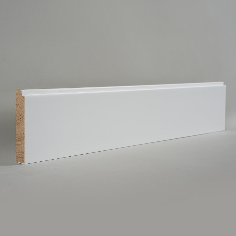 Listwa przypodłogowa z drewna sosnowego (zagruntowana i pomalowana) - biała 3/5' x 3 1/6'-A1